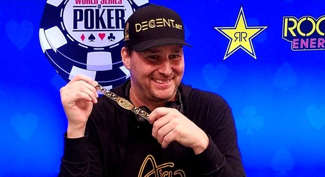 Phil Helmut vincitore braccialetto WSOP 2018
